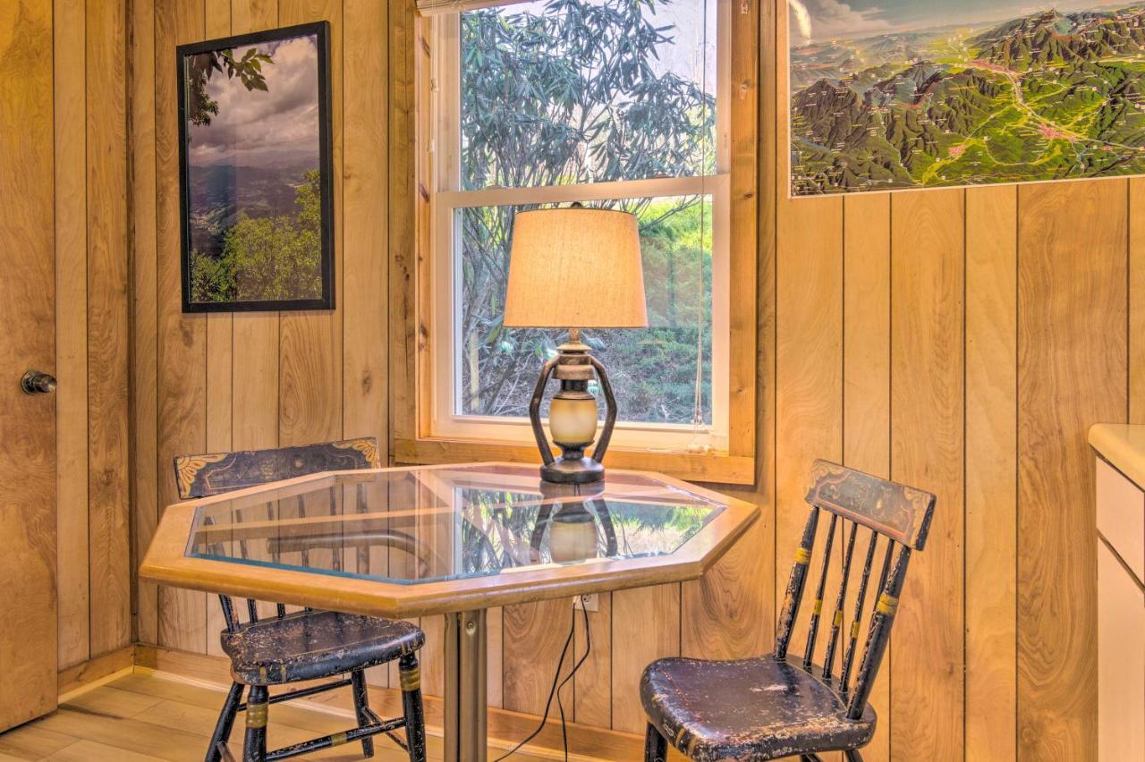 Peaceful Spruce Pine Cabin On 8 Acres With 2 Decks! Екстер'єр фото