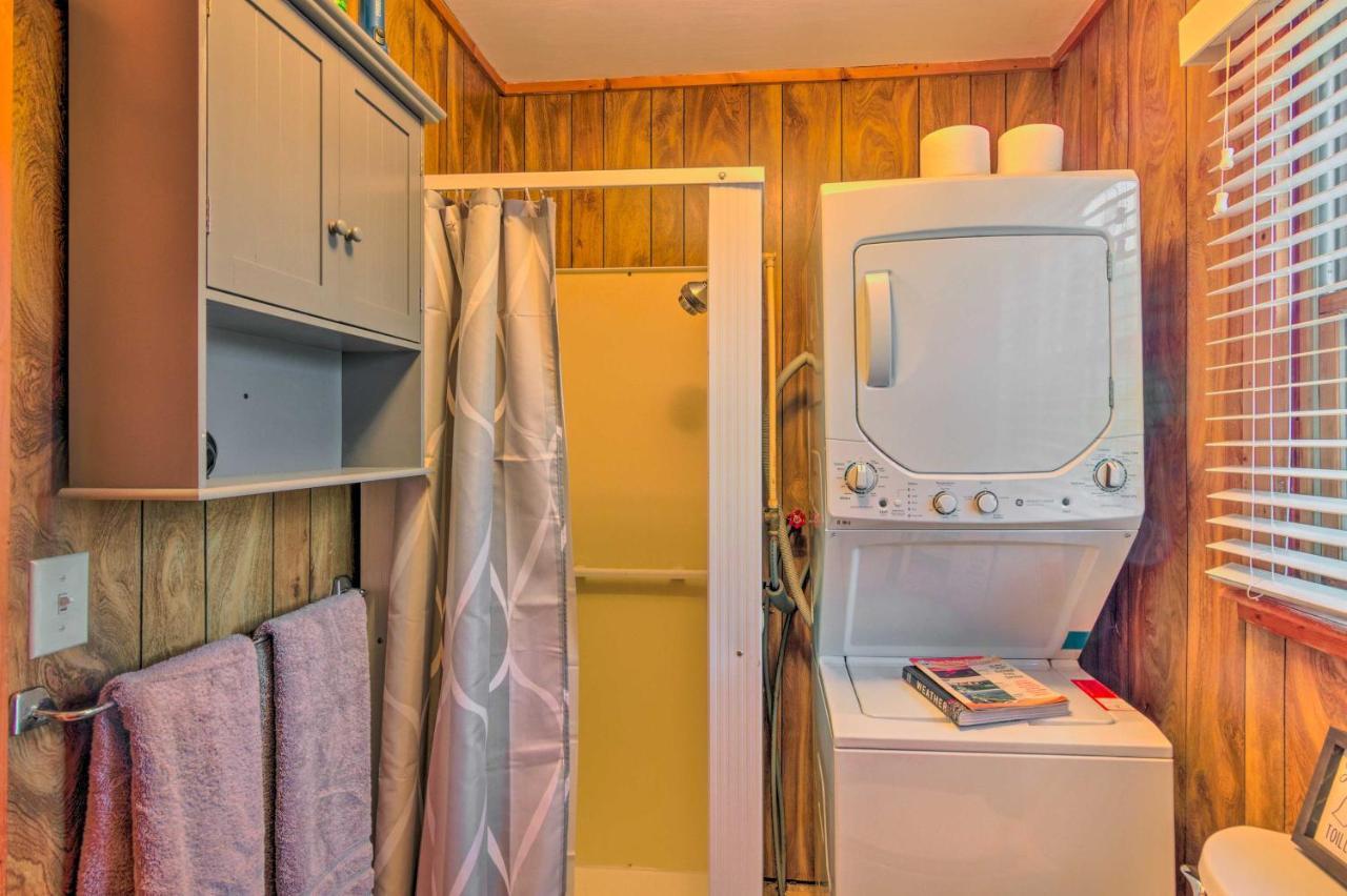 Peaceful Spruce Pine Cabin On 8 Acres With 2 Decks! Екстер'єр фото